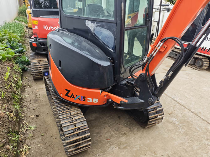 Hitachi Zaxis35 mini excavator 2017 model for sale