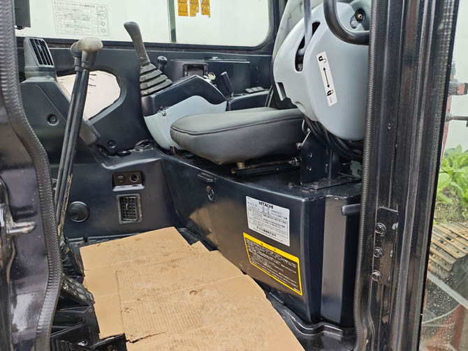Hitachi Zaxis35 mini excavator 2017 model for sale