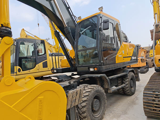 Hyundai 210W-9S wheel excavator 2023 model low hours