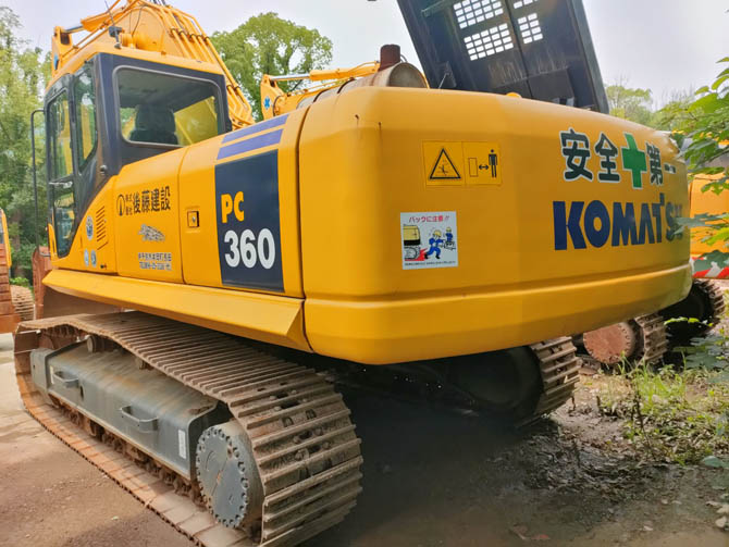 Komatsu PC360 excavator 2013 model in good working condition