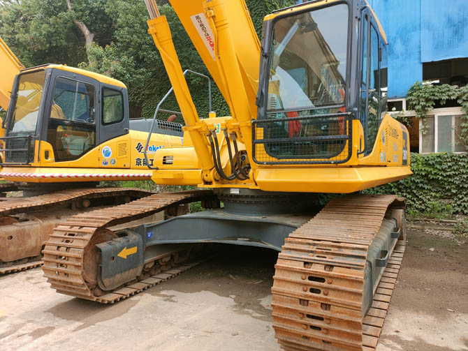 Komatsu PC360 excavator 2013 model in good working condition