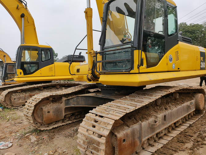 Original Komatsu PC360 excavator 2014 model in good condition