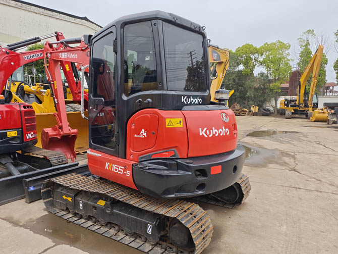 Kubota KX165-5 mini excavator 2018 model in good working condition