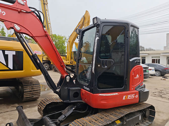 Kubota KX165-5 mini excavator 2018 model in good working condition