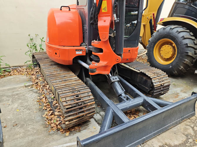 Kubota U50 mini excavator 2018 model for sale in good condition