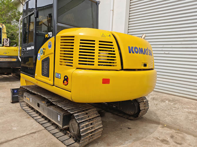 Komatsu PC70 small excavator 2019 model in good condition