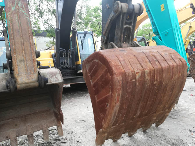 Volvo EC360BLC excavator 2012 model in good condition