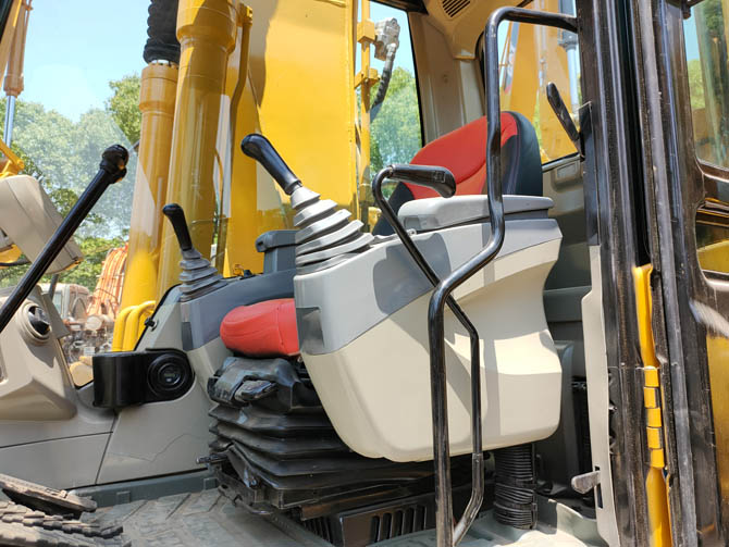 2006 Cat 320CL excavator for sale in Nigeria