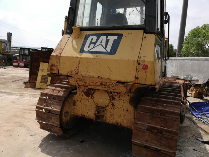 Original Cat D6G bulldozer 2007 model in good condition