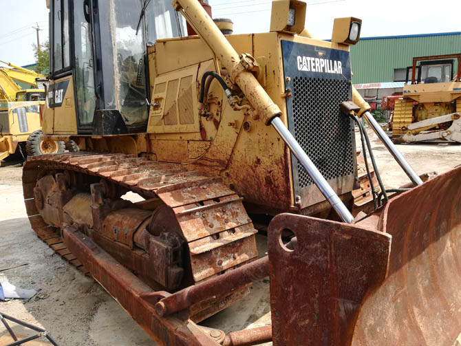 Original Cat D6G bulldozer 2007 model in good condition