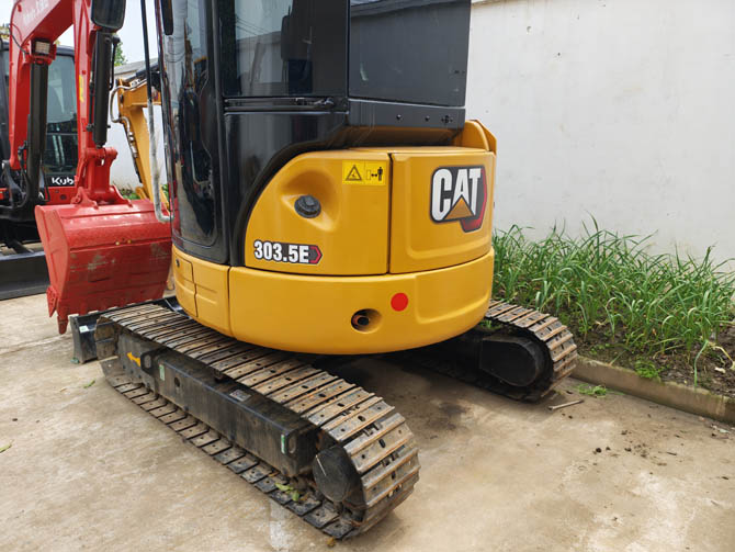 2021 Cat Mini Digger 303.5E mini excavator for sale in good condition