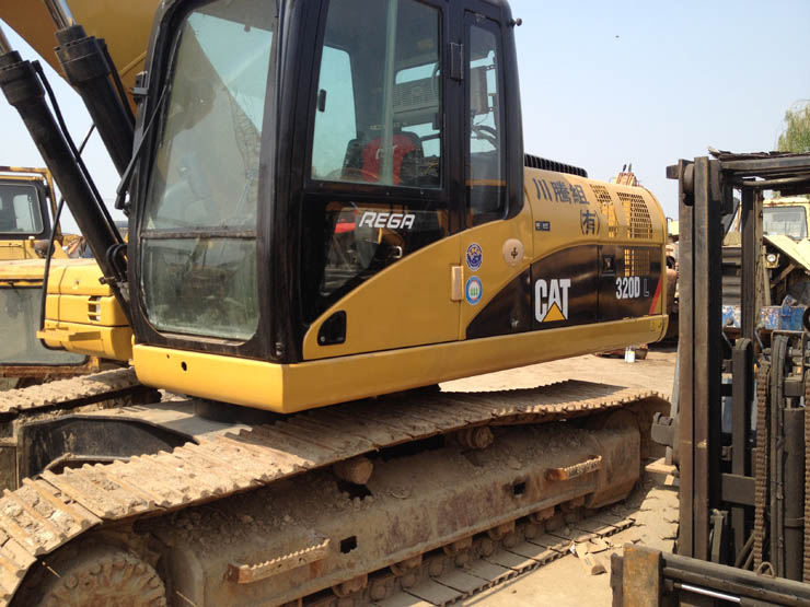 2015 Caterpillar 320DL excavator for sale in China