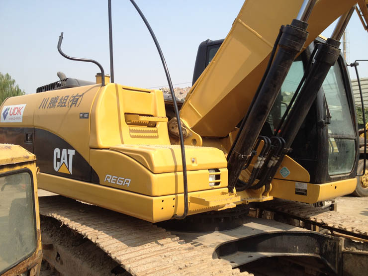2015 Caterpillar 320DL excavator for sale in China