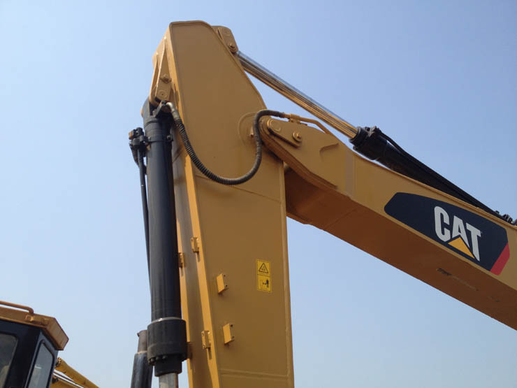 2015 Caterpillar 320DL excavator for sale in China