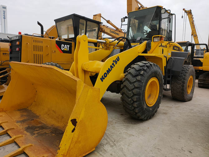 Komatsu Wheel Loader WA320-5 used machine in good condition