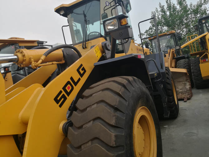 SDLG LG956L wheel loader 2024 model 5 ton capacity in good condition