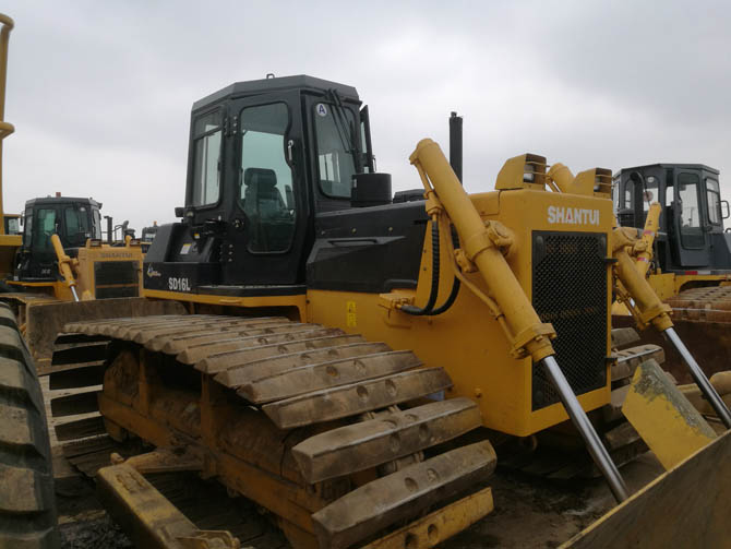2024 SHANTUI SD16 With Swamp Track bulldozer in excellent condition