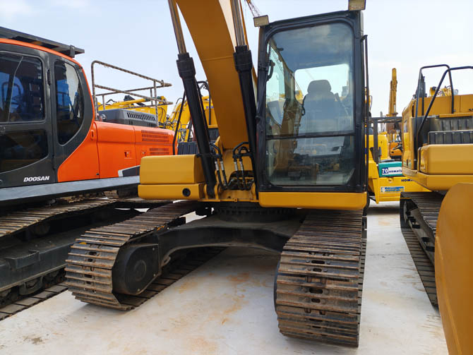 Used Cat 320GC excavator 2022 model in good working condition
