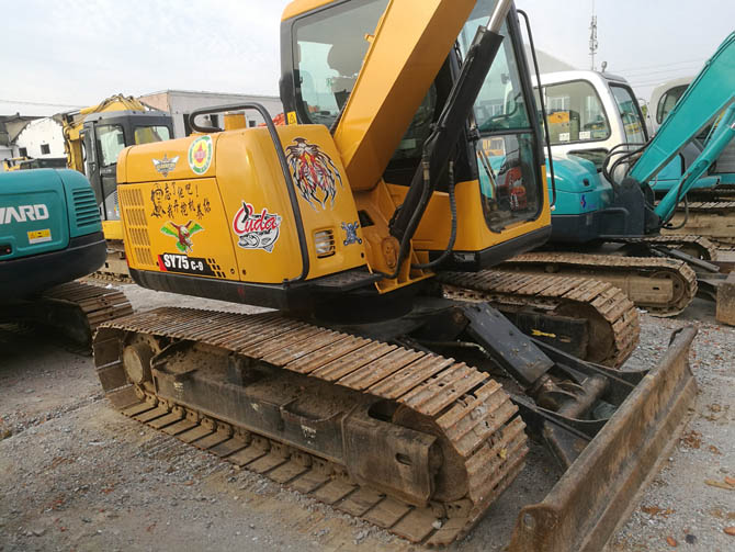 Used Sany SY75C-9 7 ton excavator for sale in excellent condition