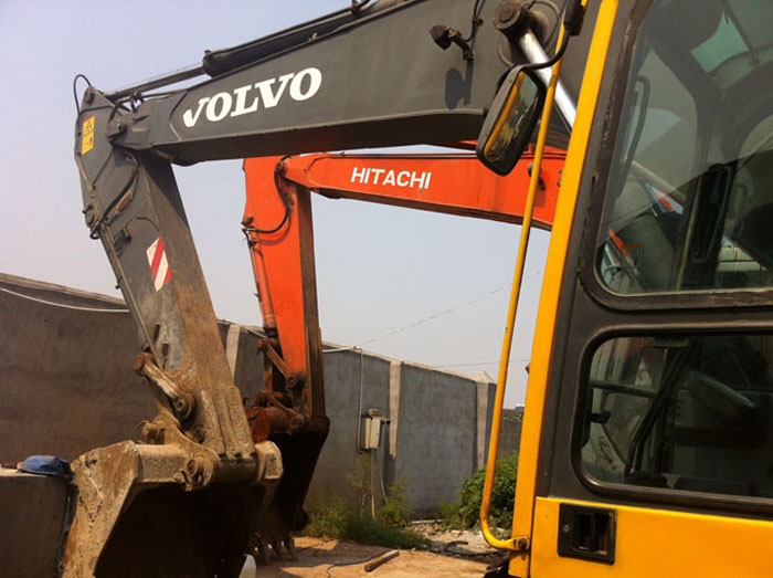 2017 Volvo EC210 excavator for sale in good working condition
