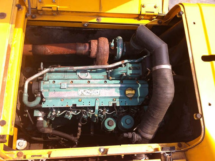 2017 Volvo EC210 excavator for sale in good working condition