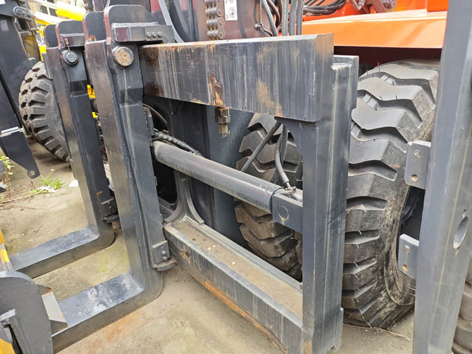 2022 Heli CPCD250 25 ton forklift for sale in good condition