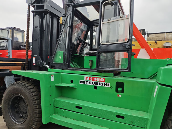 Mitsubishi FD160 16 ton forklift for sale made in Japan
